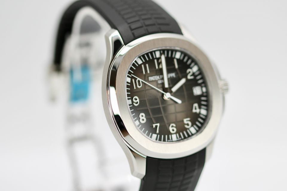 Patek Philippe Aquanaut 5167A-001 Image 2